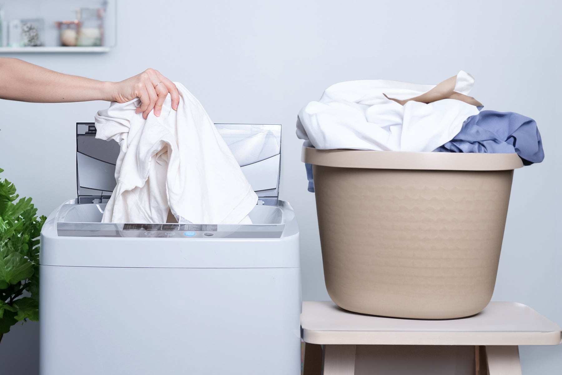 Mastering the Art of Stain Removal: A Guide for Polyester Fabric