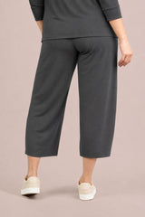 Narrow Lantern Pant