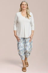 Go To Narrow V-Neck Top 3/4 Sleeve