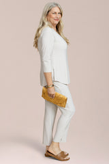 Go To Narrow V-Neck Top 3/4 Sleeve