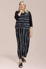 Narrow Lantern Pant Print