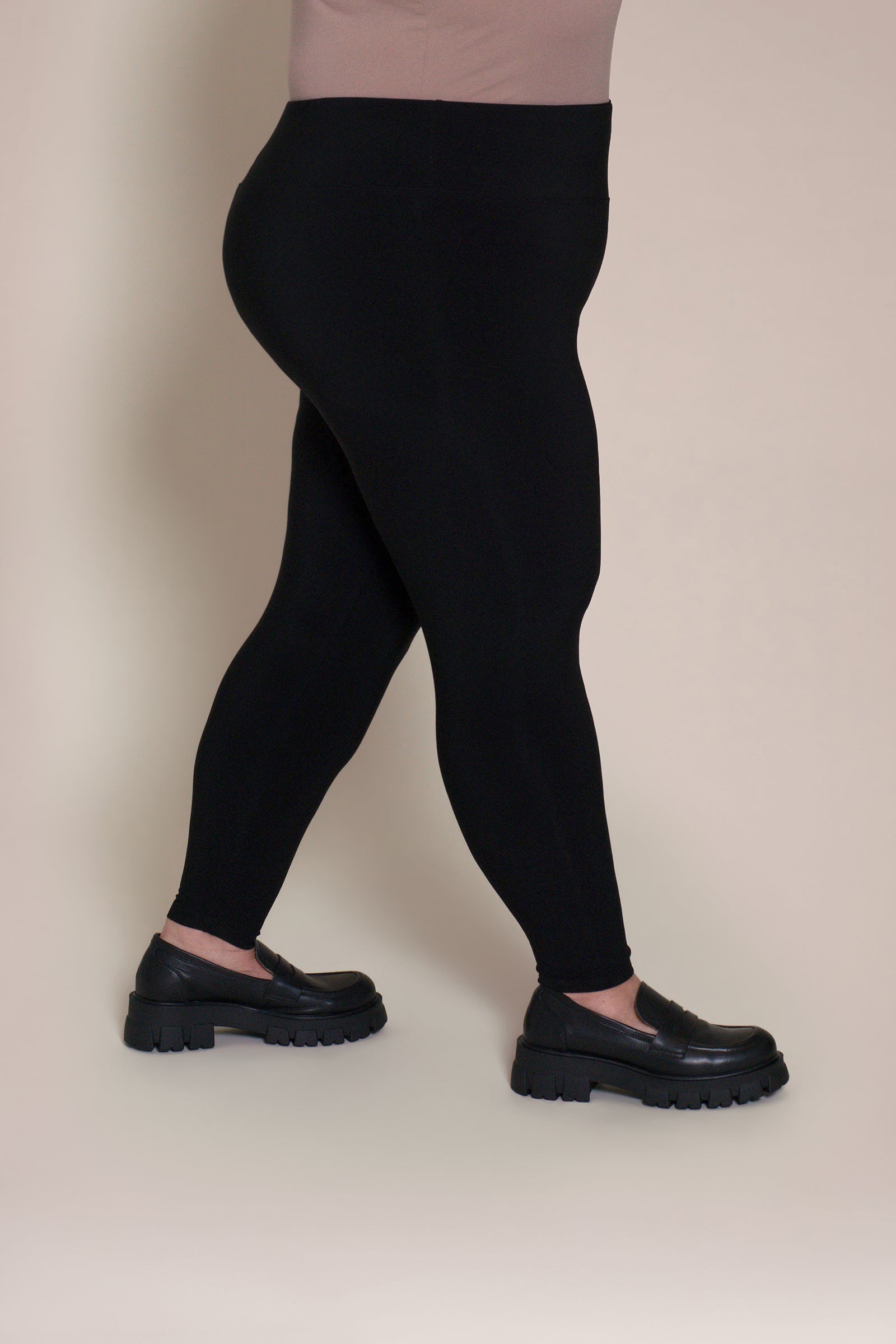 Nu  Yoke  Legging