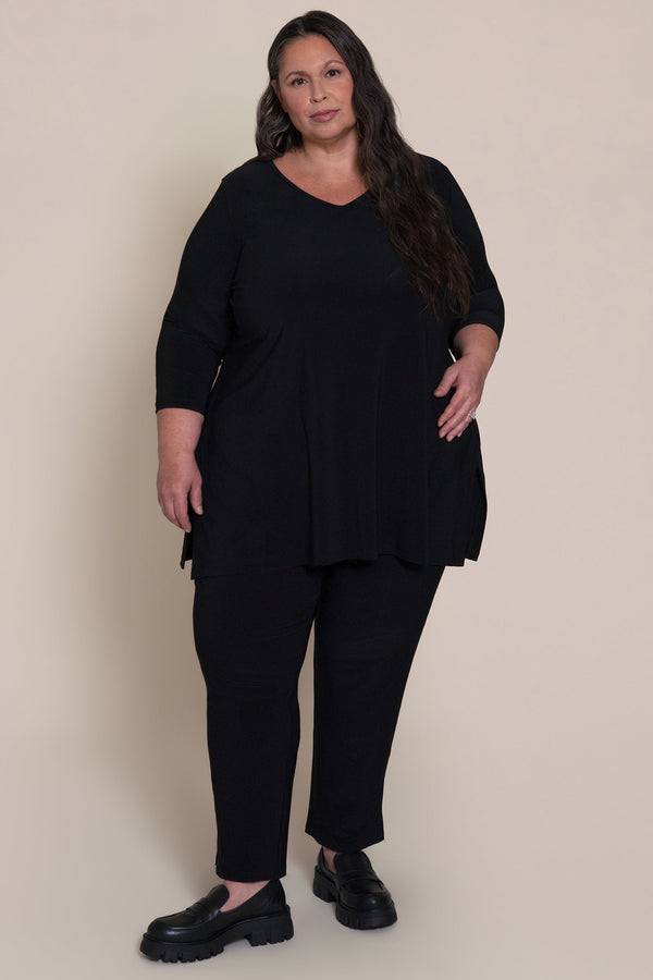 Nu Ideal V-Neck Tunic Plus | Black