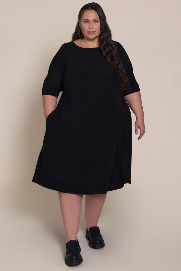 Nu Trapeze Dress Plus | Black