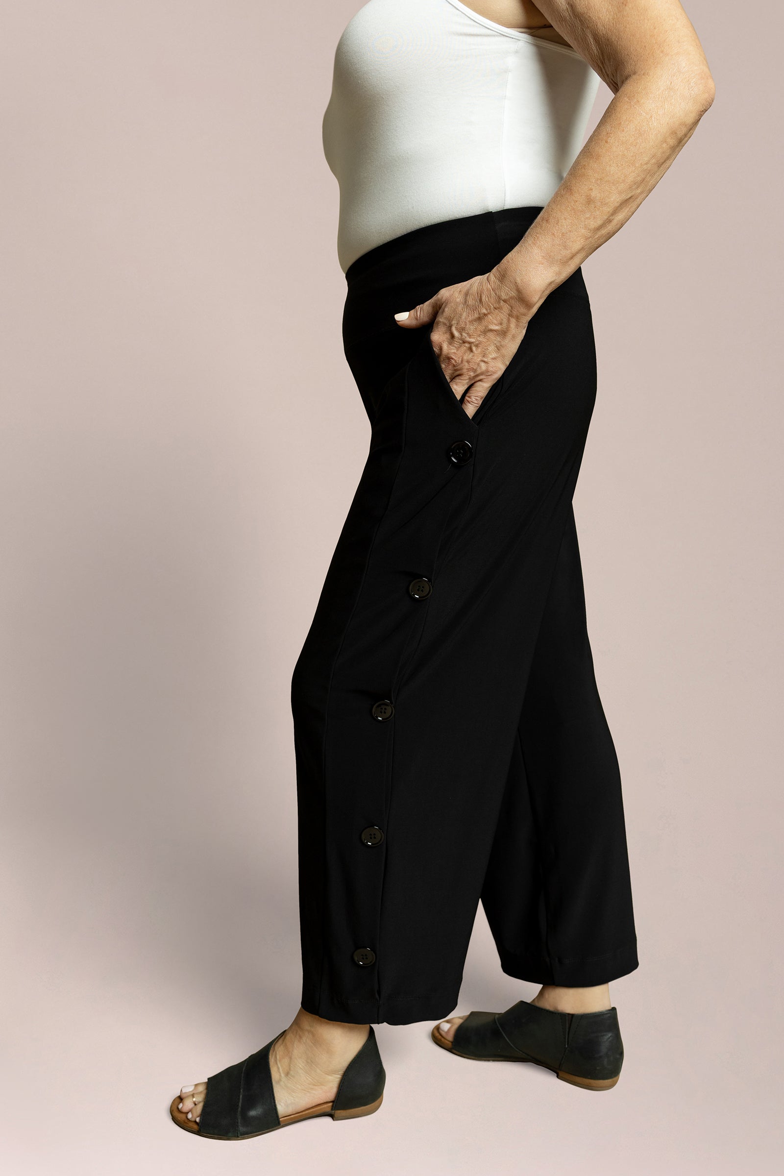 Buttoned Up Lantern Pant