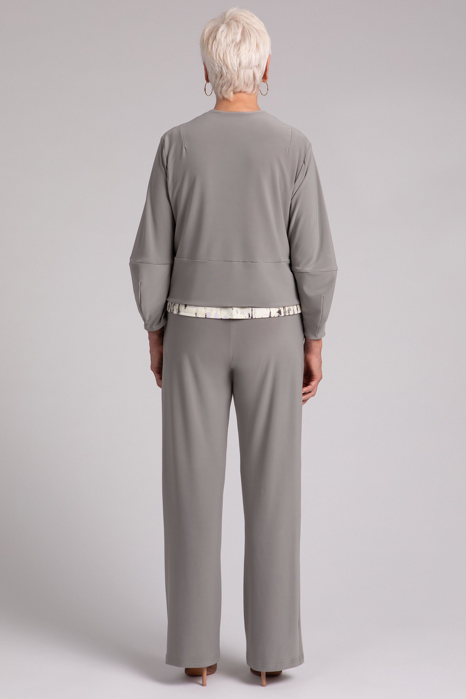Cropped Lantern Jacket with Zip Front | Taupe | Sympli US Cropped Lantern Jacket with Zip Front | Taupe | Sympli US