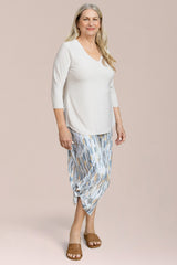 Go To Narrow V-Neck Top 3/4 Sleeve