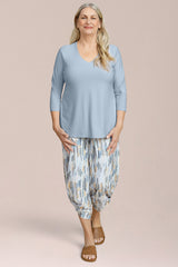 Go To Narrow V-Neck Top 3/4 Sleeve