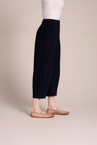 Narrow Lantern Pant