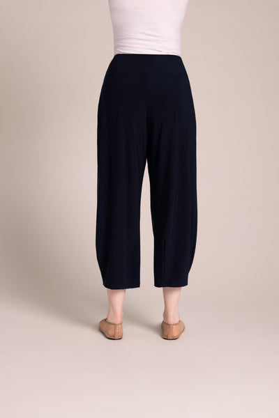 Narrow Lantern Pant