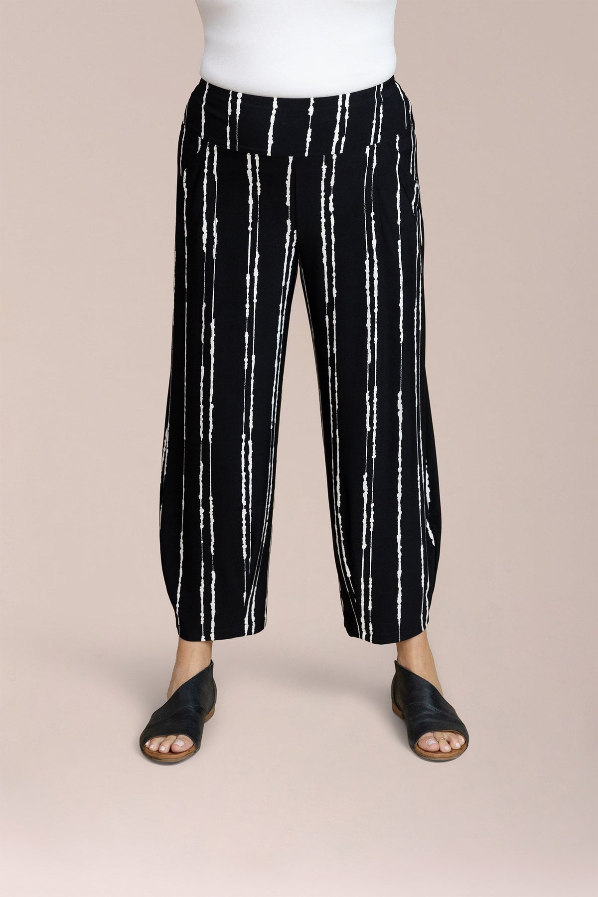 Narrow Lantern Pant Print