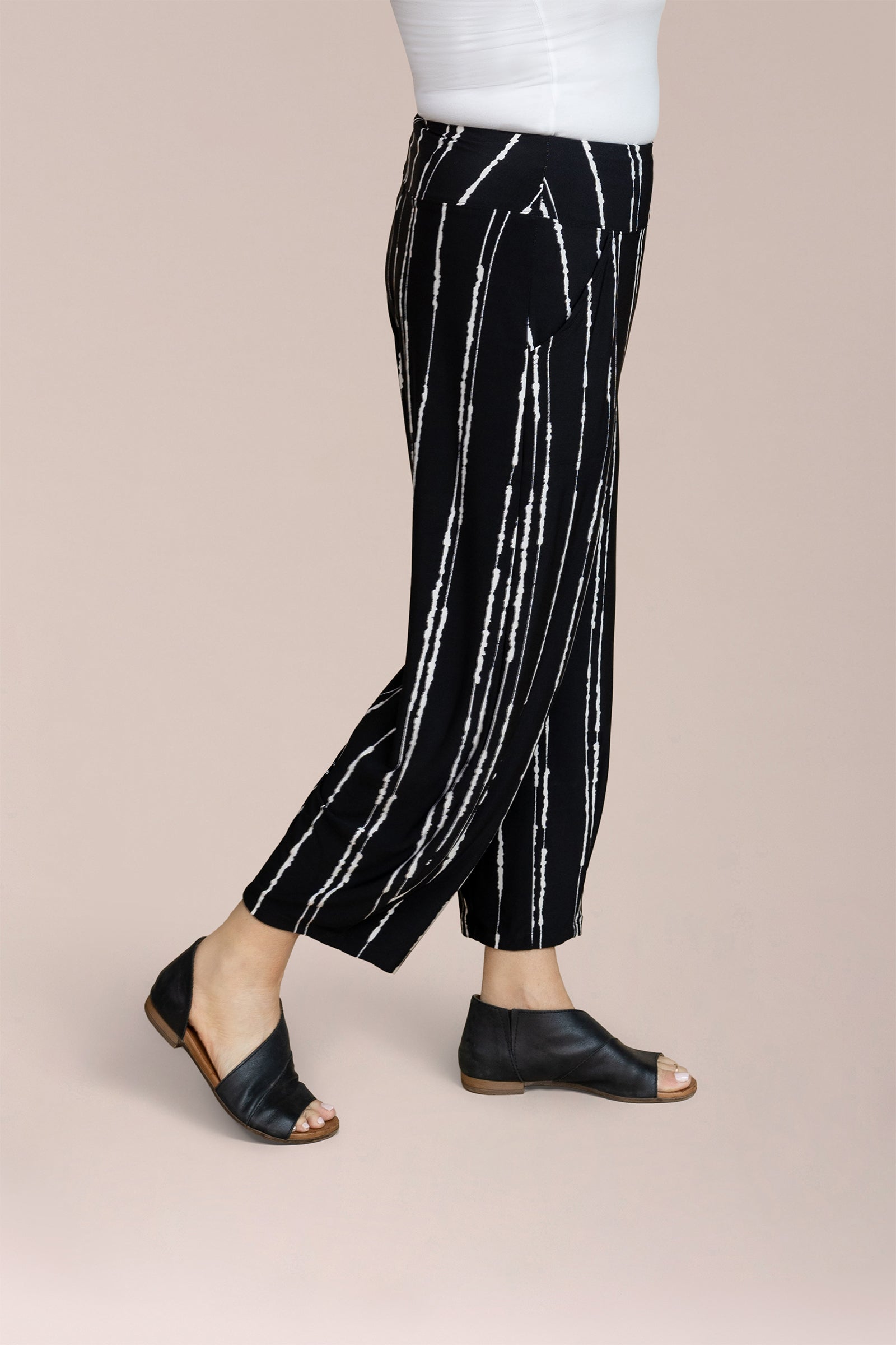 Narrow Lantern Pant Print