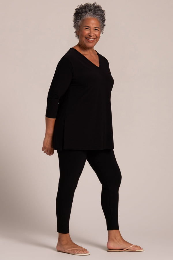 Nu Ideal V-Neck Tunic | Black