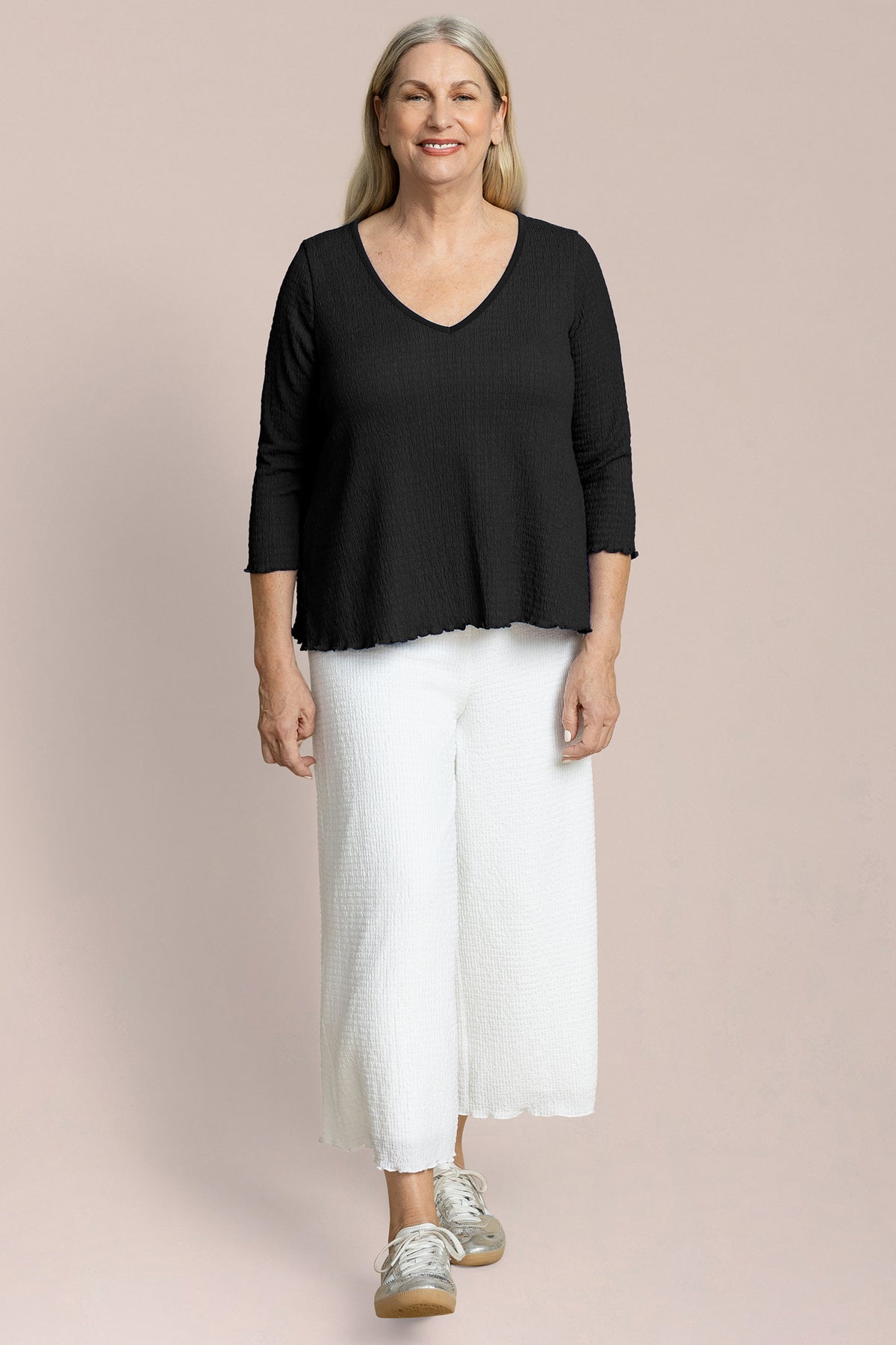 Pop V-Neck Top, 3/4 Slv