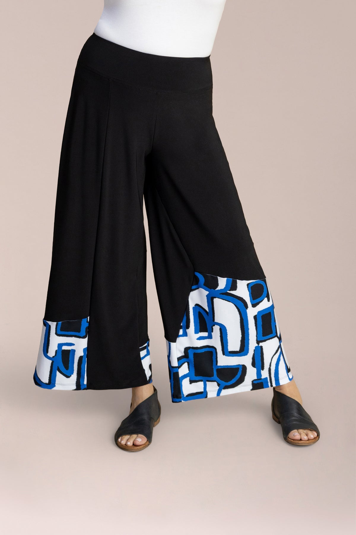 Wide Leg Crop,  Blocked Print